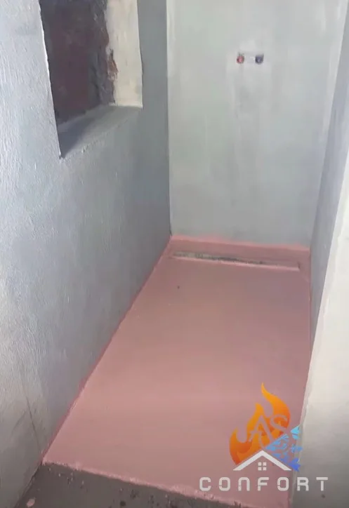 Préparation et étanchéité du receveur de douche